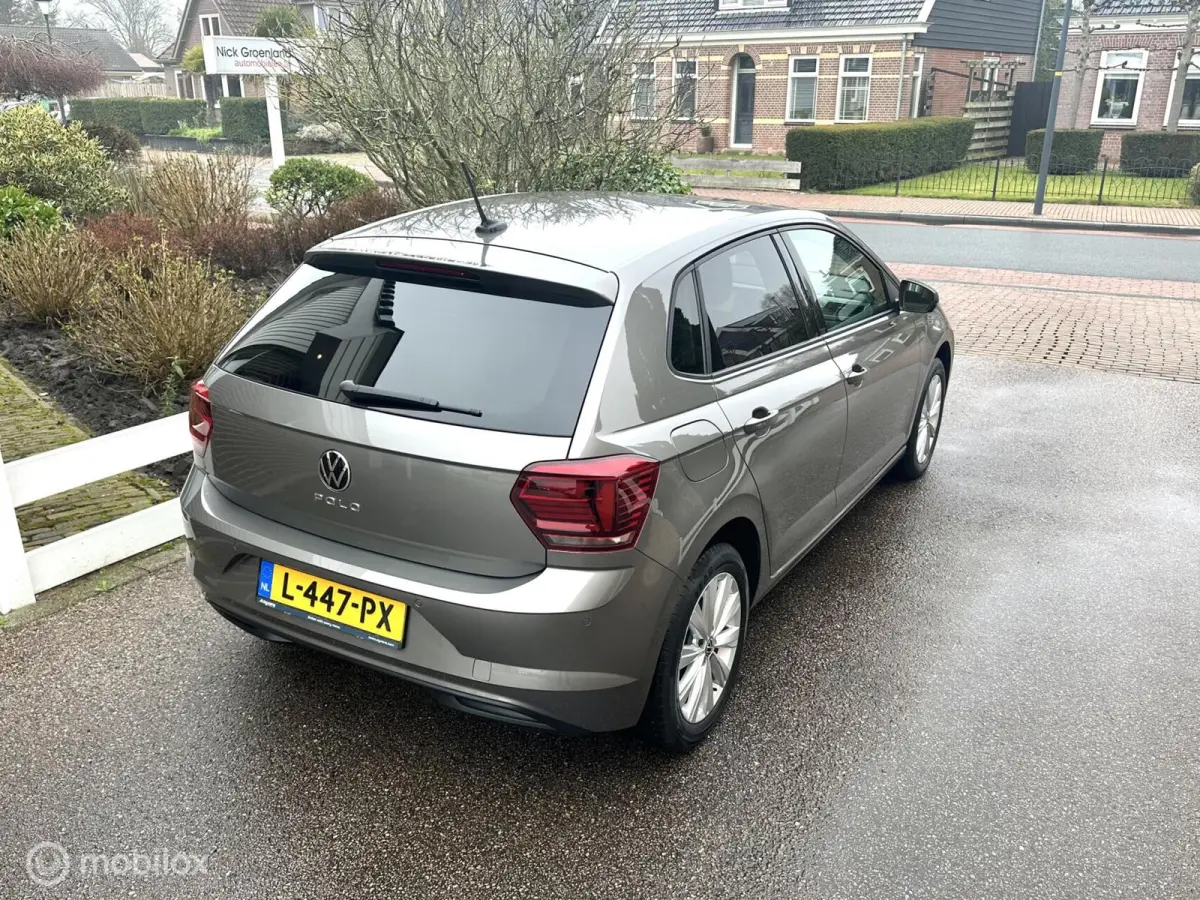 1.0 TSI Highline DSG AUTOMAAT FACELIFT MODEL SFEERVERLICHTING ACHTERUITRIJ CAMERA STOELVERWARMING CLIMATE CONTROLE NETTE AUTO!!