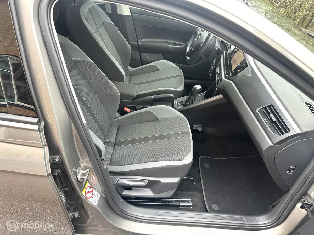 1.0 TSI Highline DSG AUTOMAAT FACELIFT MODEL SFEERVERLICHTING ACHTERUITRIJ CAMERA STOELVERWARMING CLIMATE CONTROLE NETTE AUTO!!