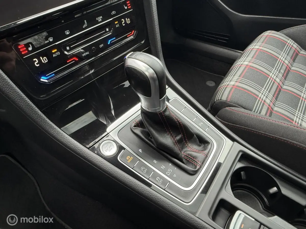 2.0 TSI GTI / DSG /Pano / Virtual / Trekhaak