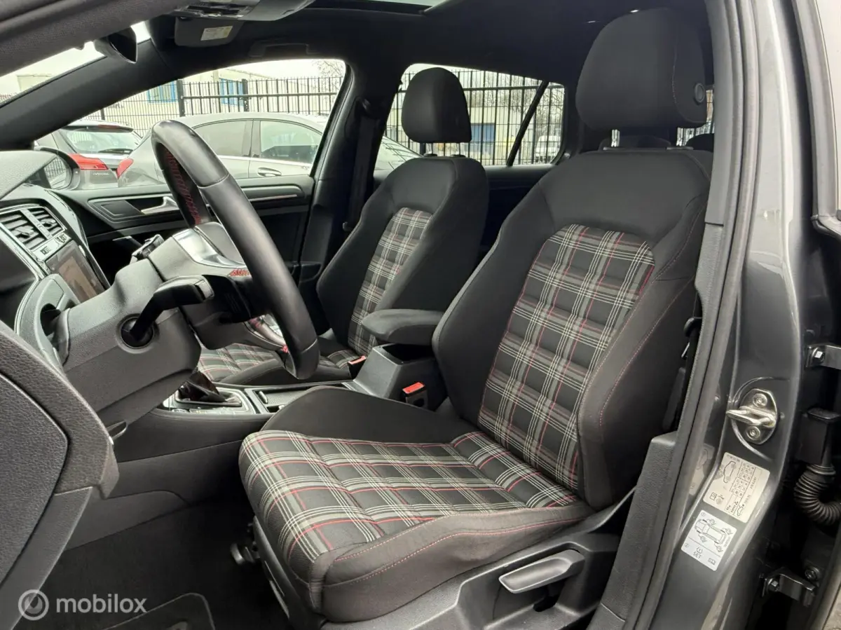 2.0 TSI GTI / DSG /Pano / Virtual / Trekhaak