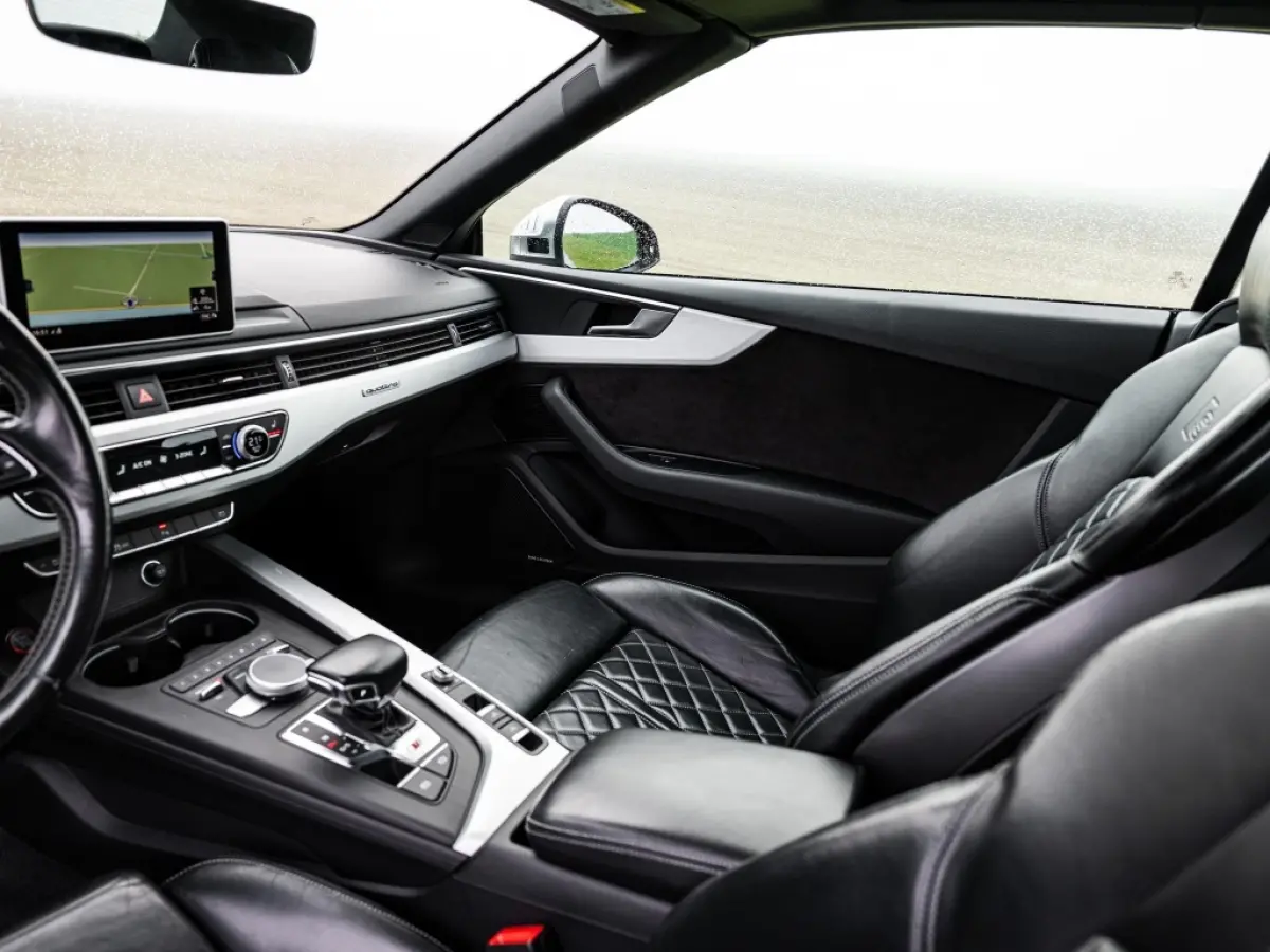 3.0 TFSI PL+ RS Zetels ACC