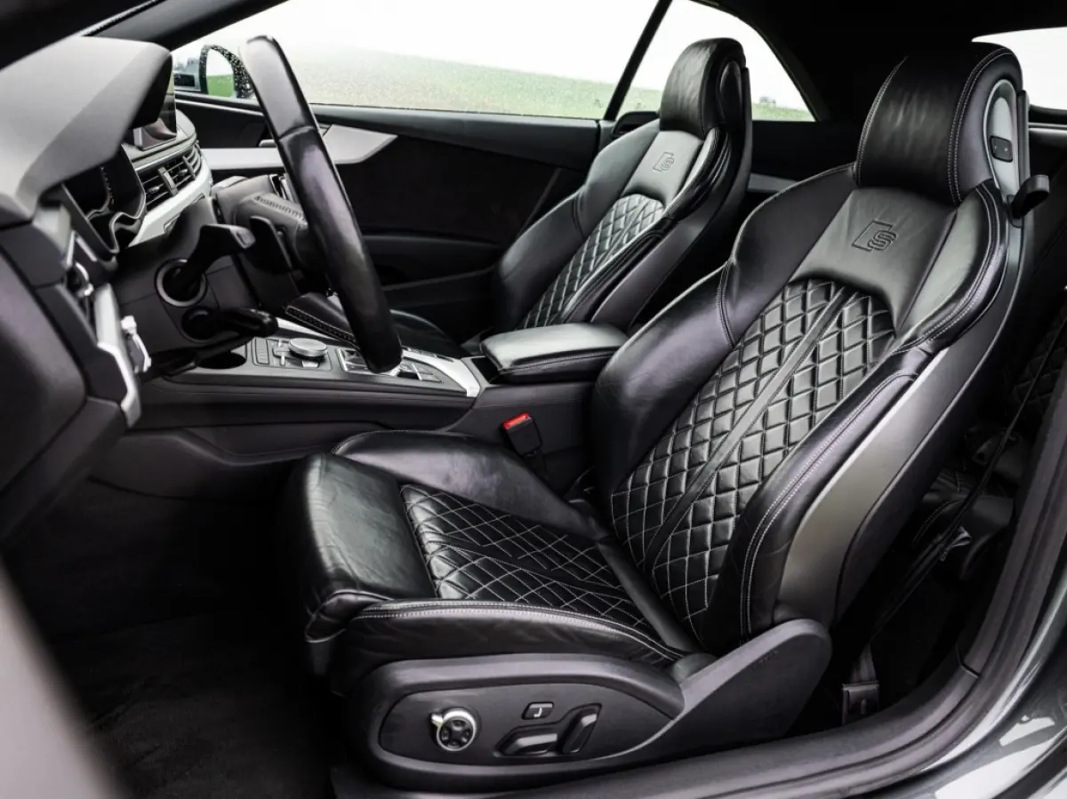 3.0 TFSI PL+ RS Zetels ACC