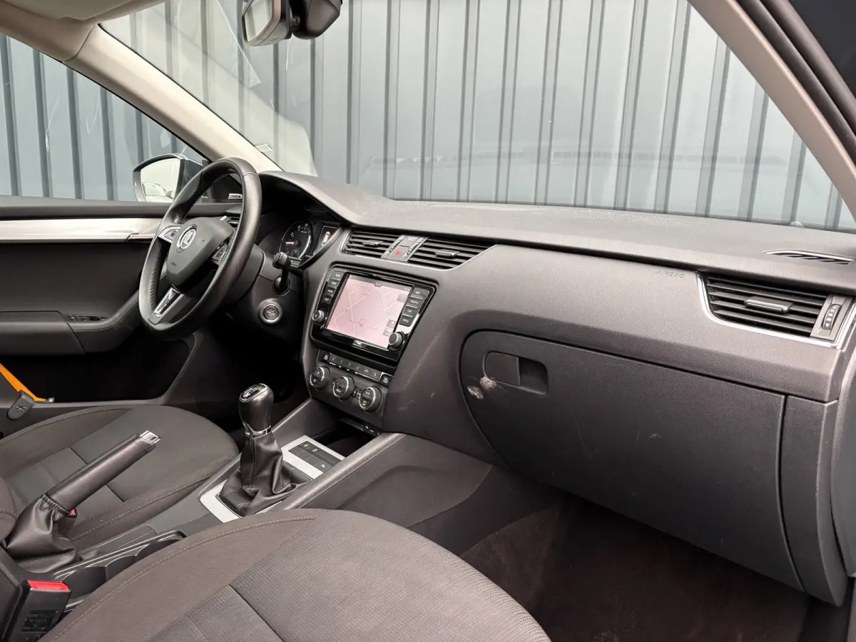1.0 TSI Greentech Style Business Prijs Rijklaar!!