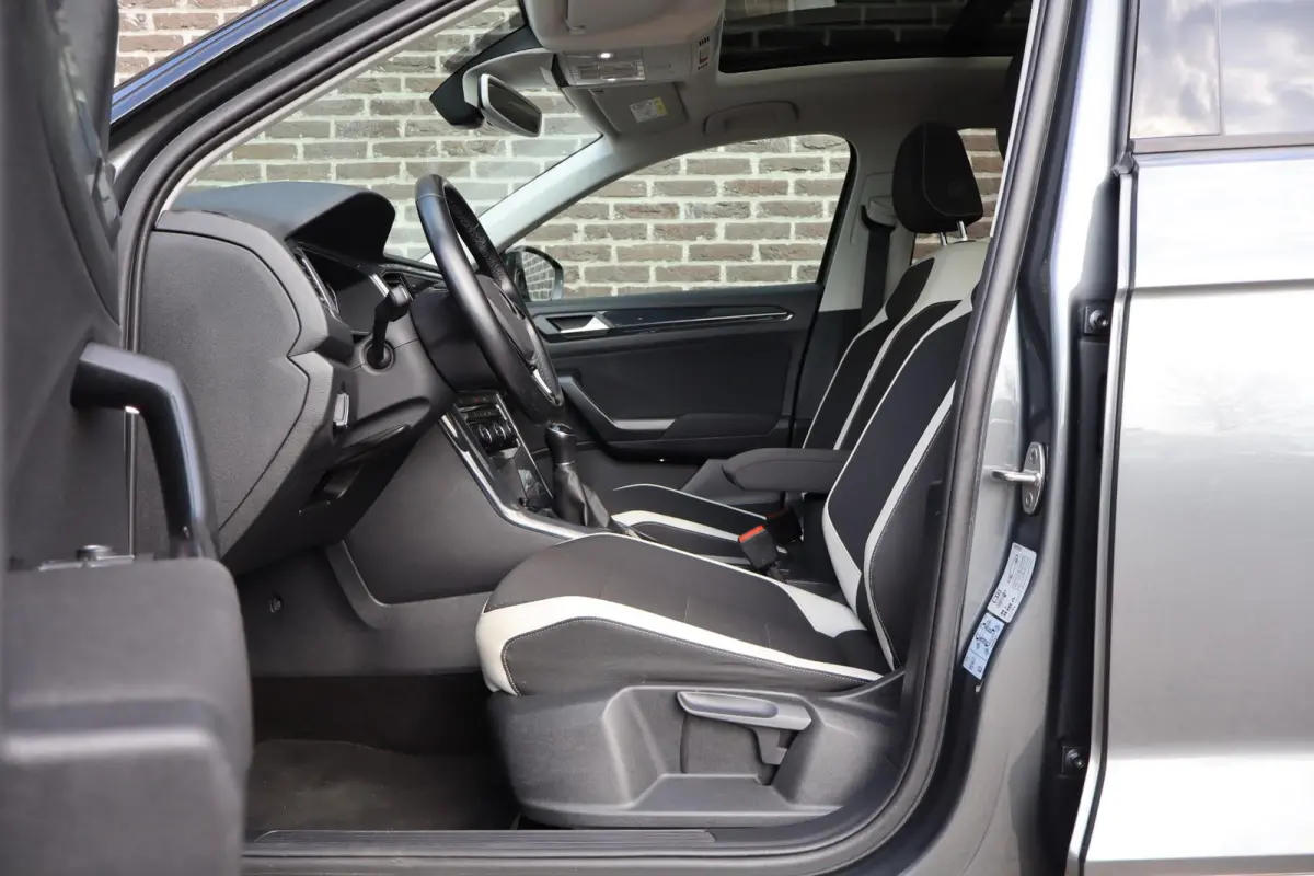 1.5 TSI 150pk Sport | Panoramadak | Beats Audio | Navigatie