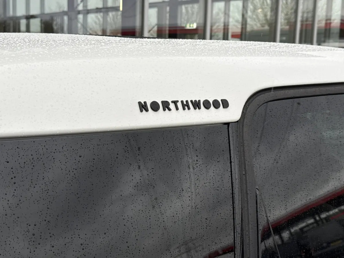 Mini 2.0 Cooper ALL4 Chili Northwood | Pano | Head up | Leder | Clima
