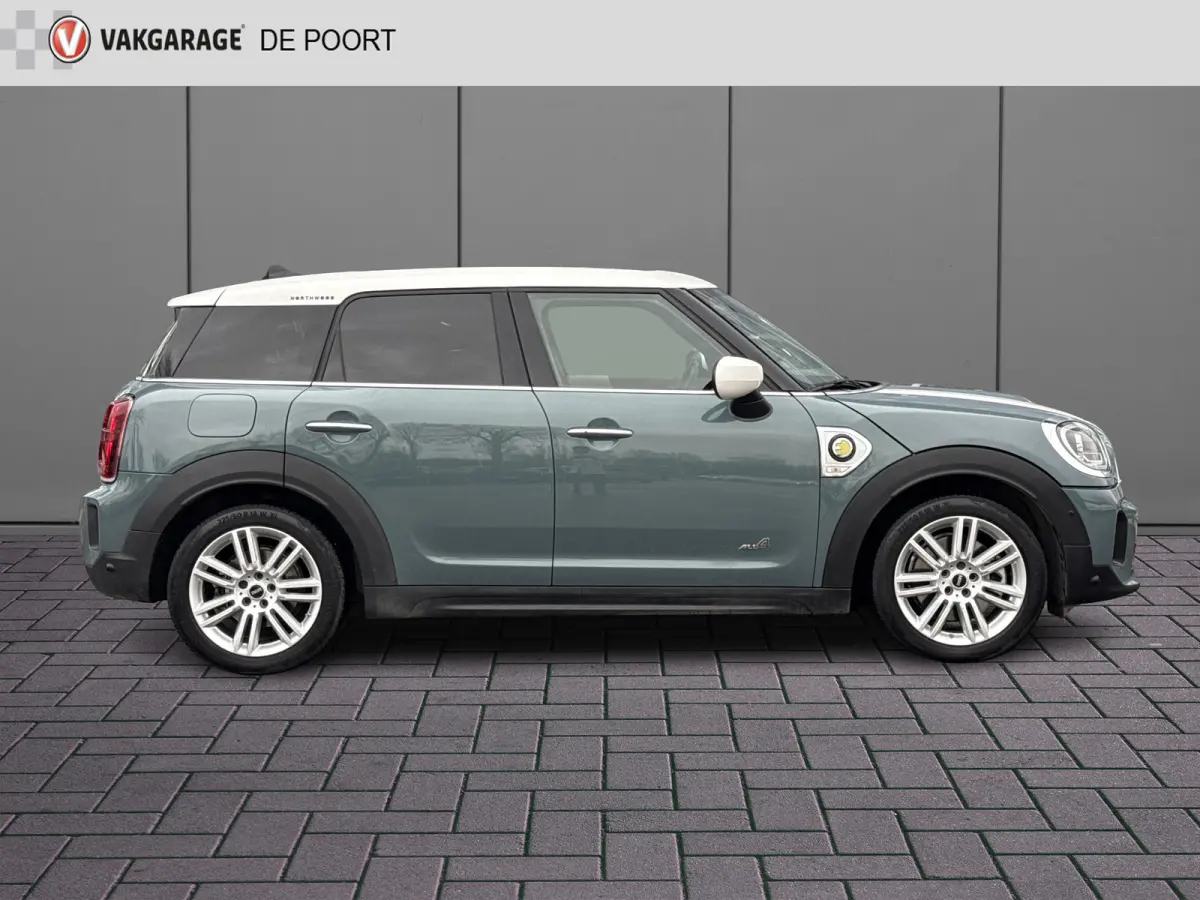 Mini 2.0 Cooper ALL4 Chili Northwood | Pano | Head up | Leder | Clima