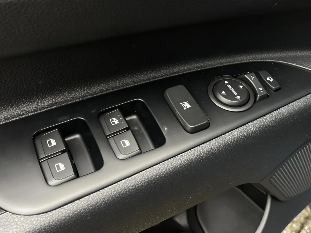 1.0 T-GDi MHEV ExecutiveLine | NU MET €1.000 inruilpremie! | Dodehoekassistentie | Stoel/stuurverwarming | Apple Carplay