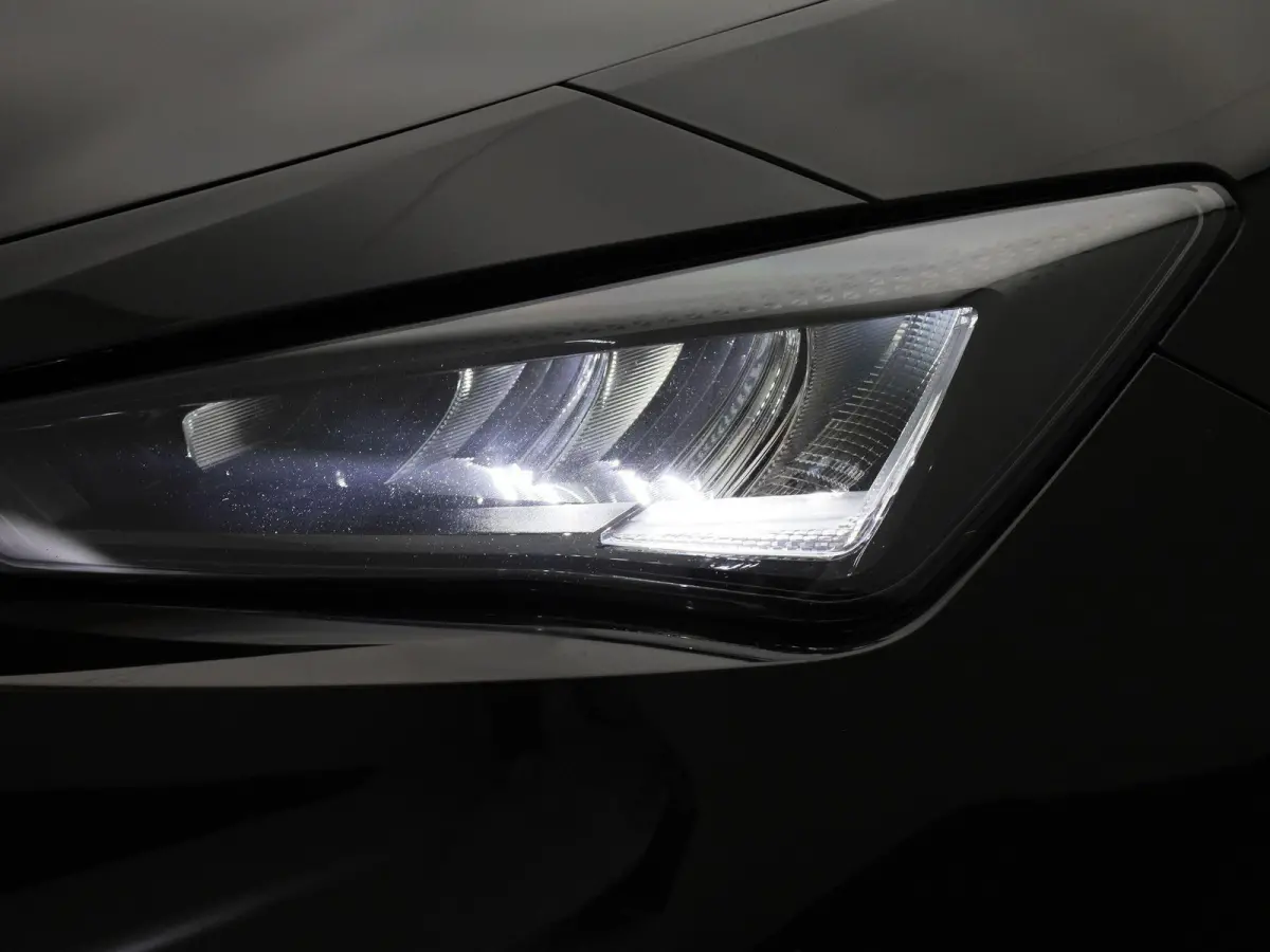 1.0 TSI Reference | LED | CLIMATE CONTROL | APPLE CARPLAY / ANDROID AUTO