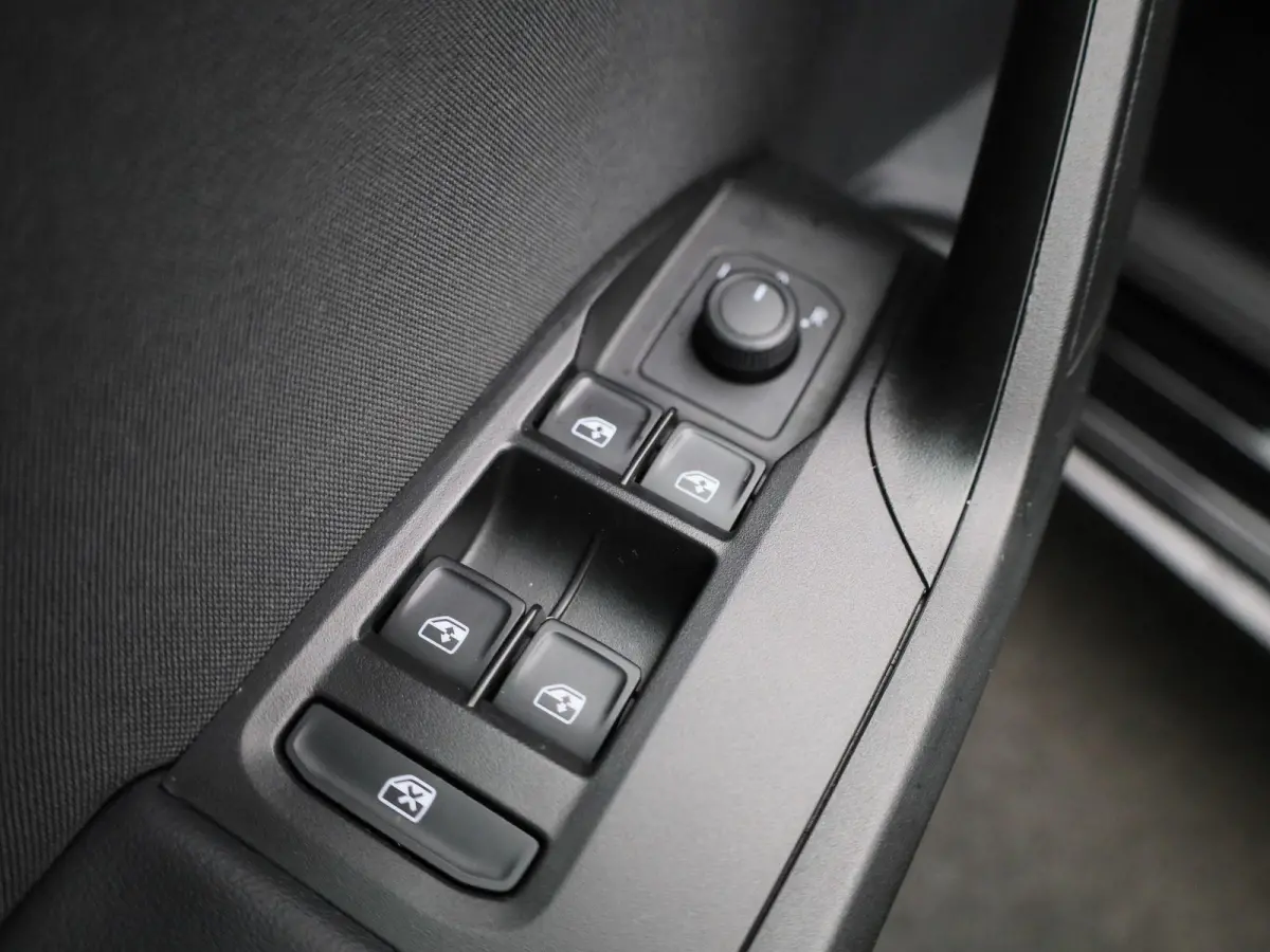 1.0 TSI Reference | LED | CLIMATE CONTROL | APPLE CARPLAY / ANDROID AUTO