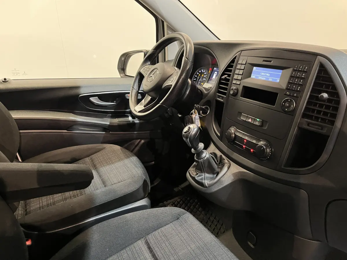 114 CDI Lang / Euro 6 / Servicebus / Sortimo inrichting / Airco / Cruise Control / Trekhaak / PDC / 3-Zits /