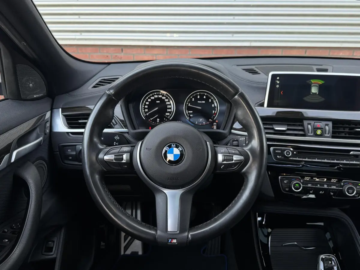 sDrive20i High Executive M Sport 192pk|Pano|Head-Up|Alcantara|Automaat|