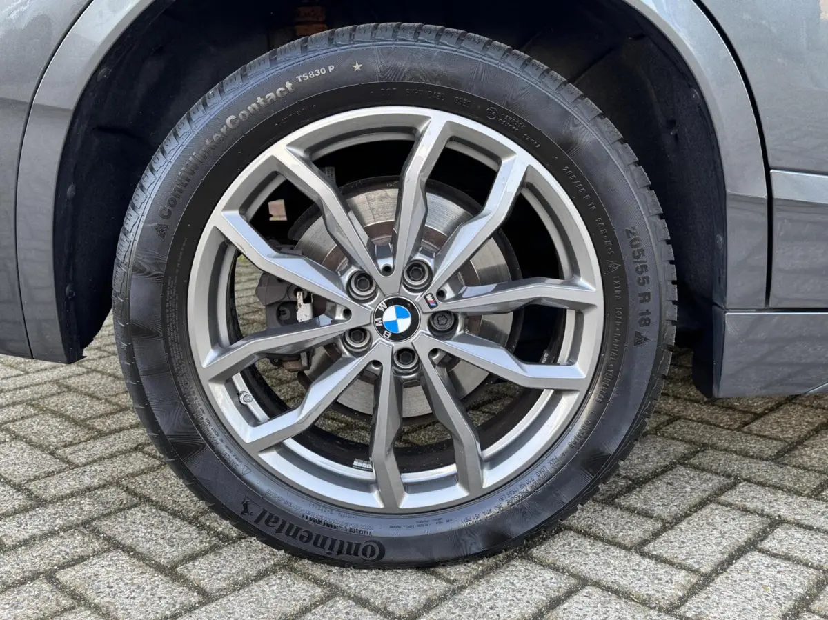 sDrive20i High Executive M Sport 192pk|Pano|Head-Up|Alcantara|Automaat|