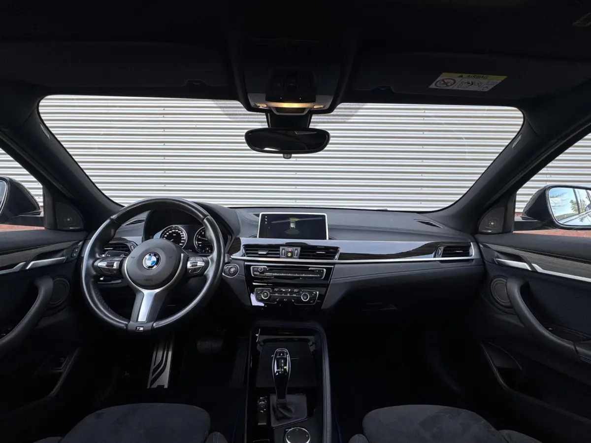 sDrive20i High Executive M Sport 192pk|Pano|Head-Up|Alcantara|Automaat|