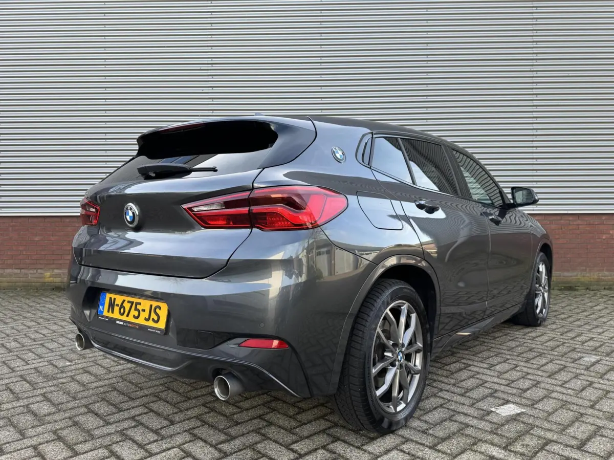 sDrive20i High Executive M Sport 192pk|Pano|Head-Up|Alcantara|Automaat|