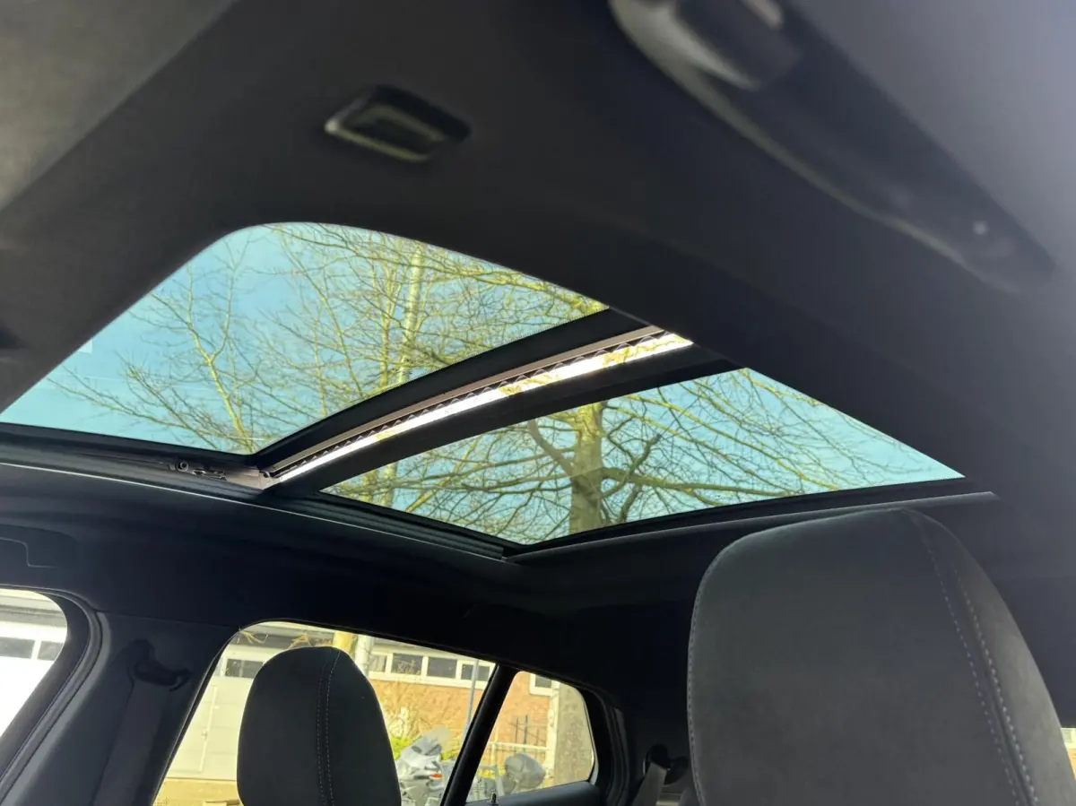 sDrive20i High Executive M Sport 192pk|Pano|Head-Up|Alcantara|Automaat|