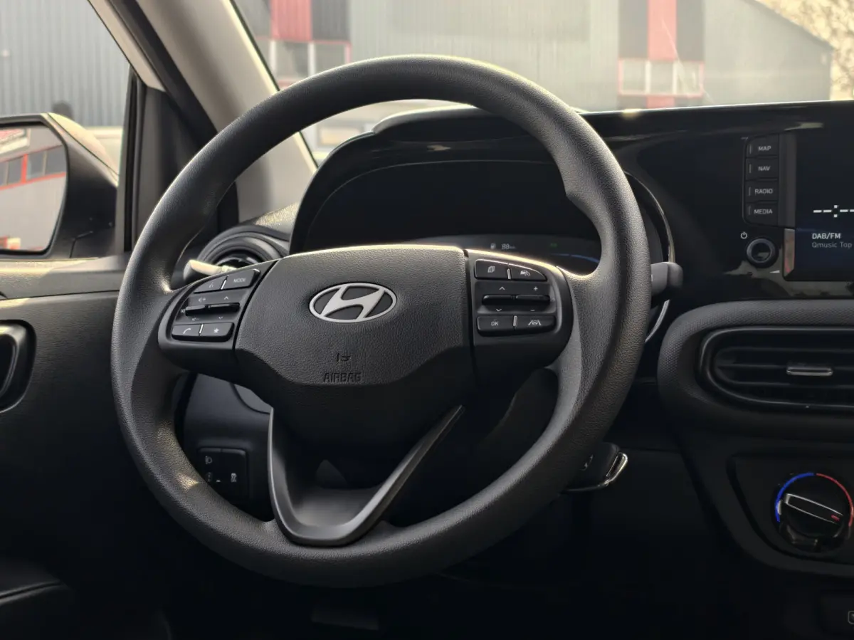 1.0 Comfort / NAP / LAGE KM / VITUAL COCKPIT / CAMERA / NAVI / AIRCO /
