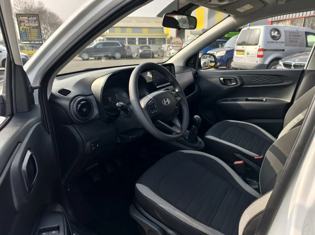 1.0 Comfort / NAP / LAGE KM / VITUAL COCKPIT / CAMERA / NAVI / AIRCO /