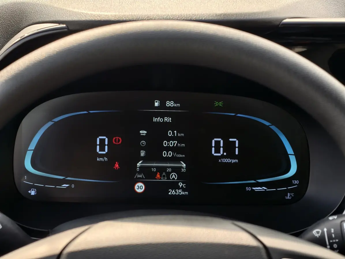 1.0 Comfort / NAP / LAGE KM / VITUAL COCKPIT / CAMERA / NAVI / AIRCO /