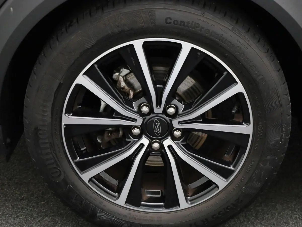 1.0 EcoBoost Titanium | NAVIGATIE | CRUISE CONTROL | PARKEERSENSOREN