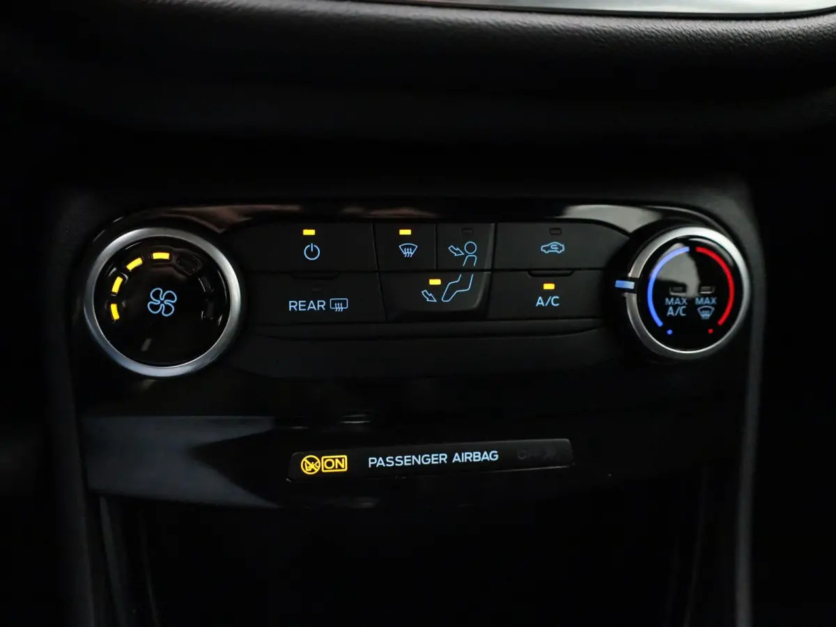 1.0 EcoBoost Titanium | NAVIGATIE | CRUISE CONTROL | PARKEERSENSOREN