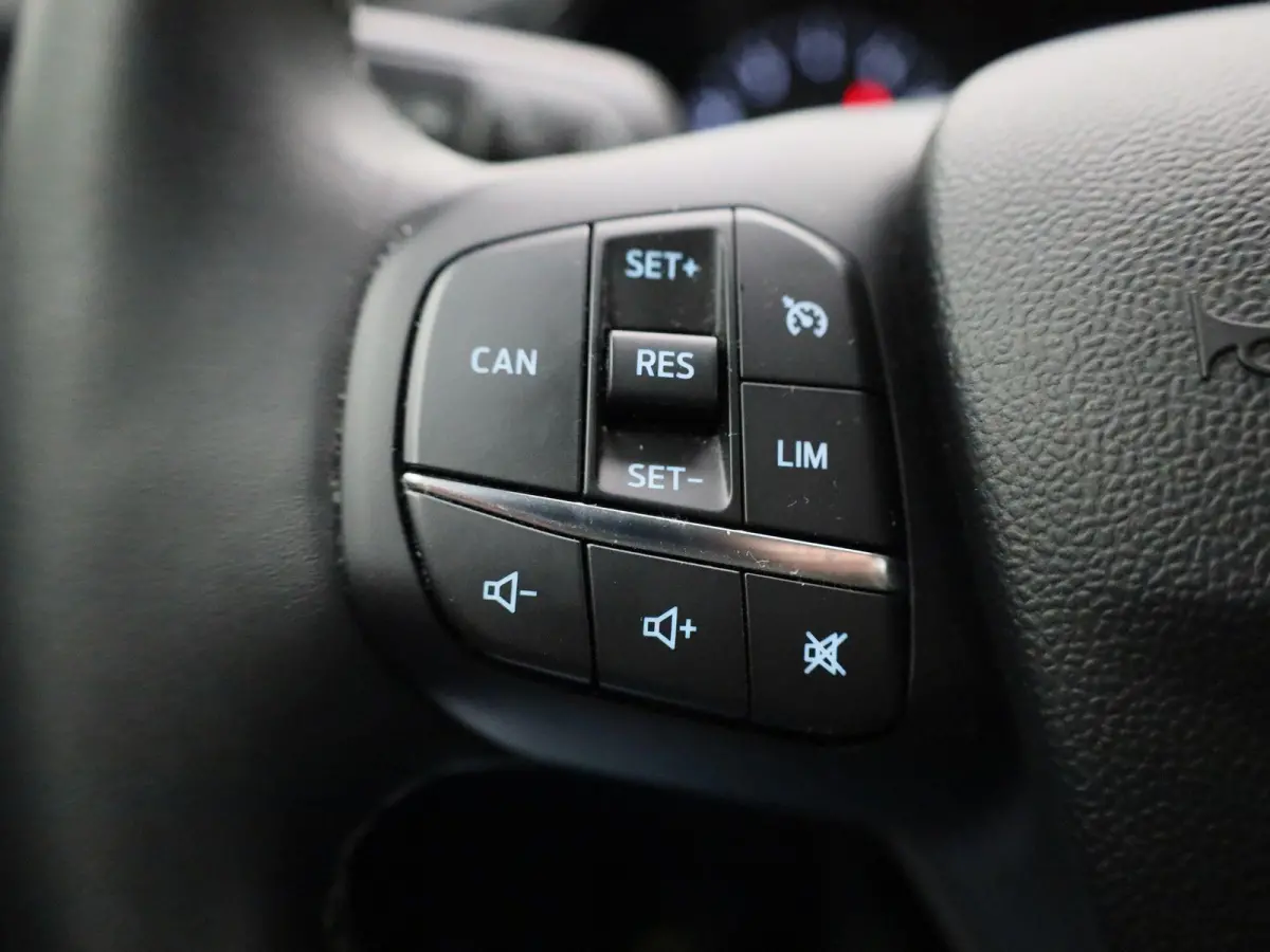 1.0 EcoBoost Titanium | NAVIGATIE | CRUISE CONTROL | PARKEERSENSOREN