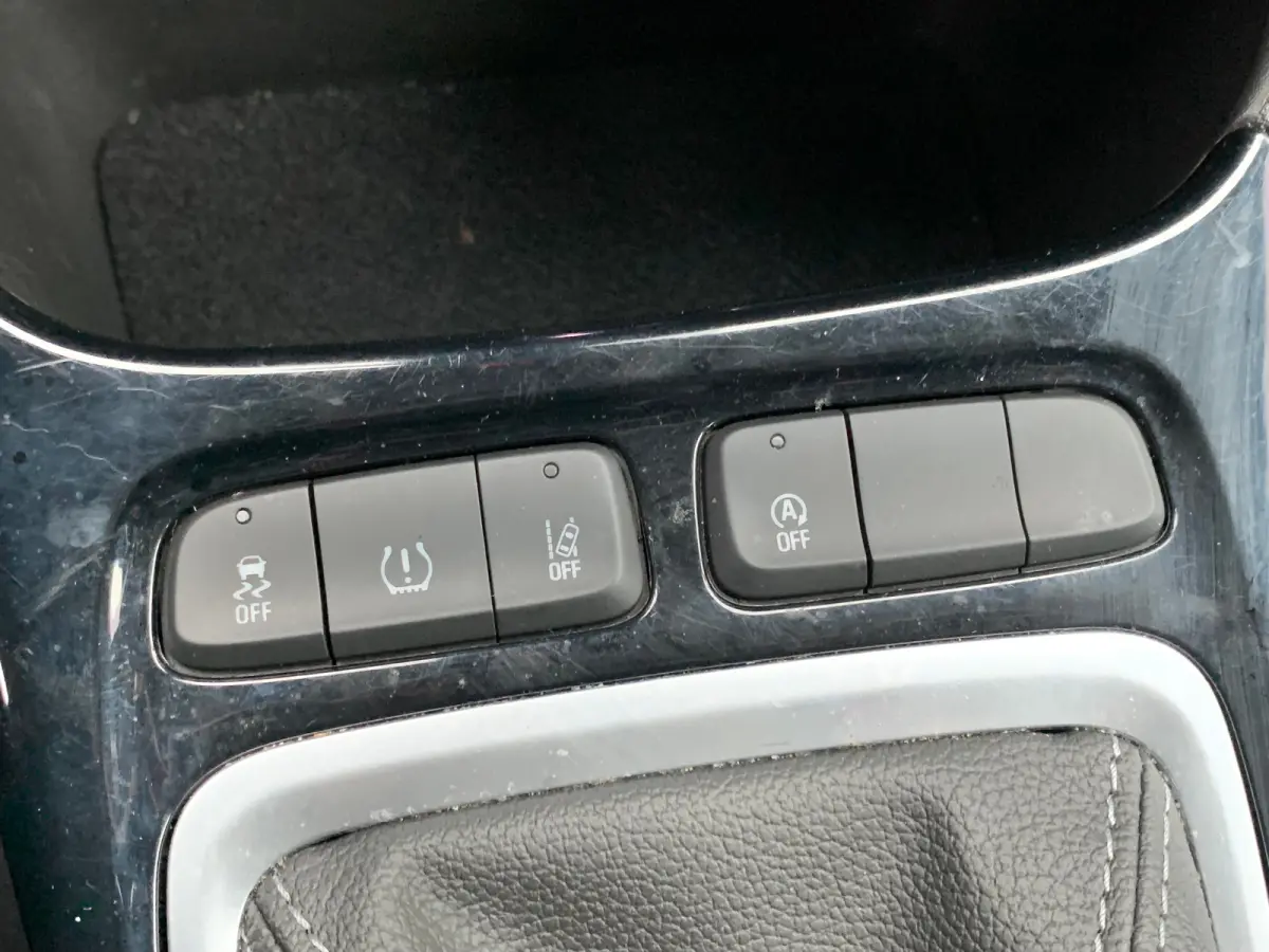 1.2 Turbo Elegance Airco | AGR-Stoel | Camera | Cruise Control | DAB | LMV 16" | Trekhaak Afneembaar |