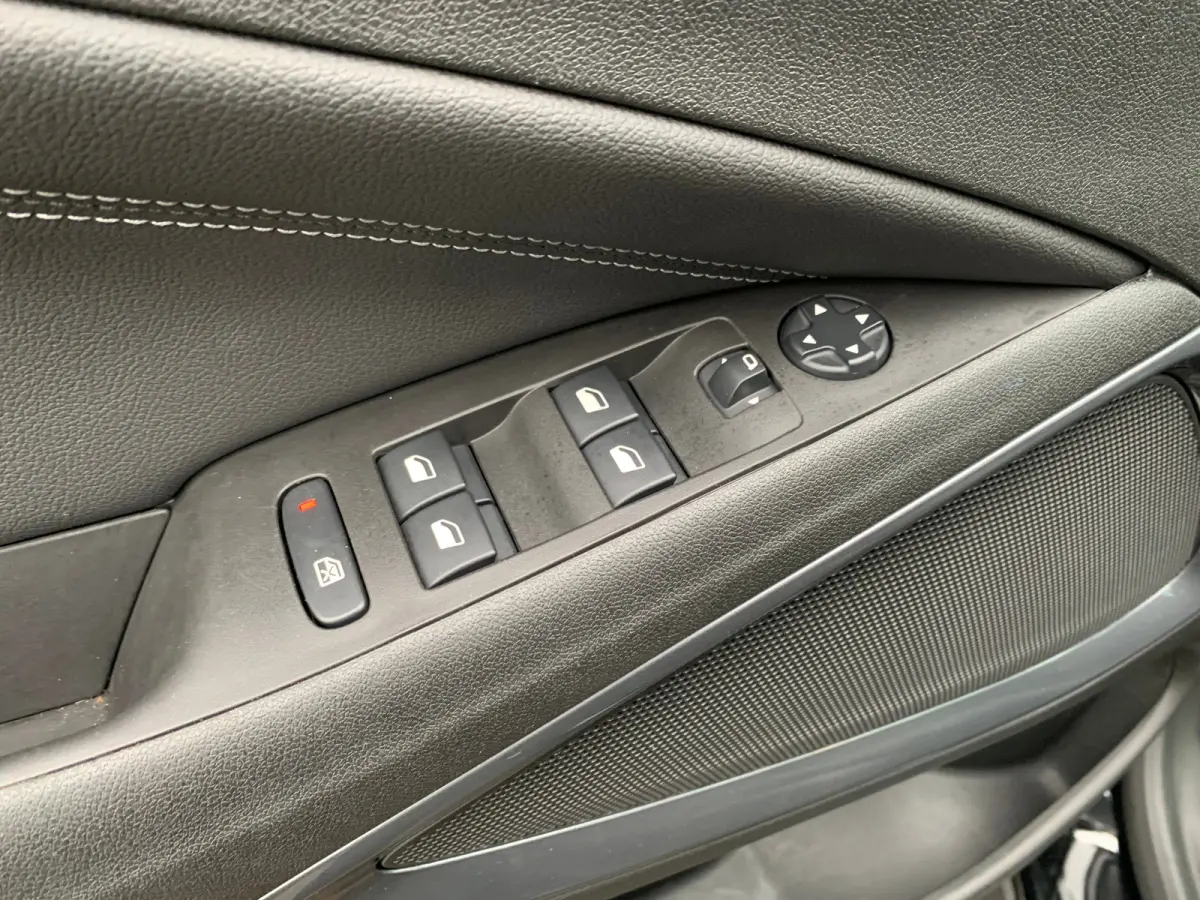 1.2 Turbo Elegance Airco | AGR-Stoel | Camera | Cruise Control | DAB | LMV 16" | Trekhaak Afneembaar |