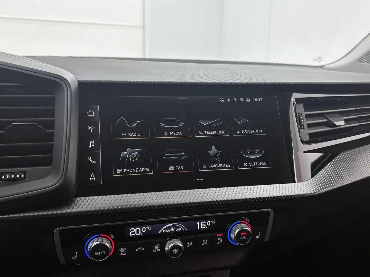 30 TFSI Advanced edition 116 PK | Automaat | Climate Control | stoelverwarming | Apple Carplay | Digitale dashboard | 16 inch lichtmetalenvelgen |