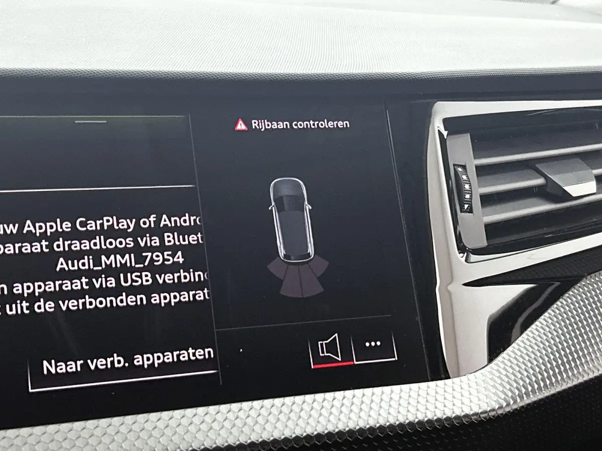 30 TFSI Advanced edition 116 PK | Automaat | Climate Control | stoelverwarming | Apple Carplay | Digitale dashboard | 16 inch lichtmetalenvelgen |
