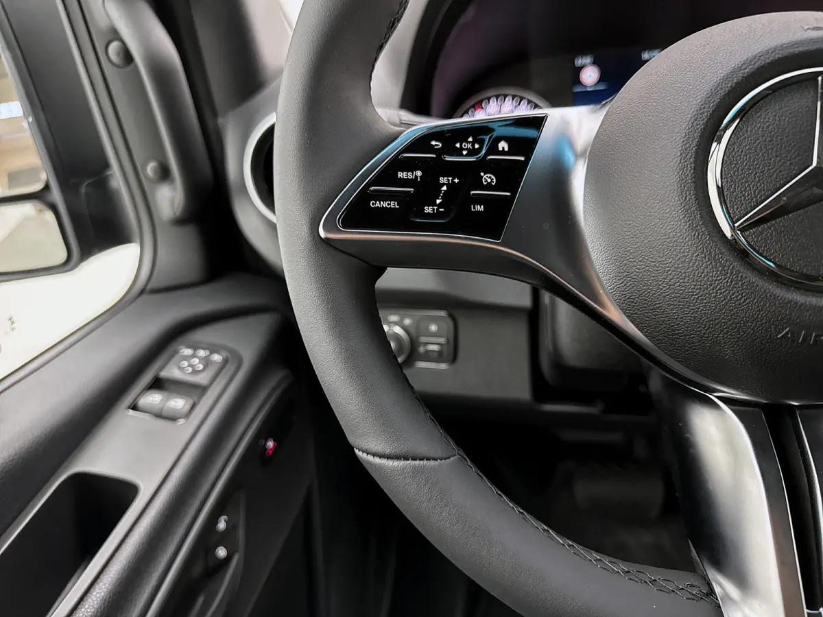 319 1.9 CDI L2H2 Pro Navigatie Parkeerpakket Stoelverwarming Trekhaak Led high performance