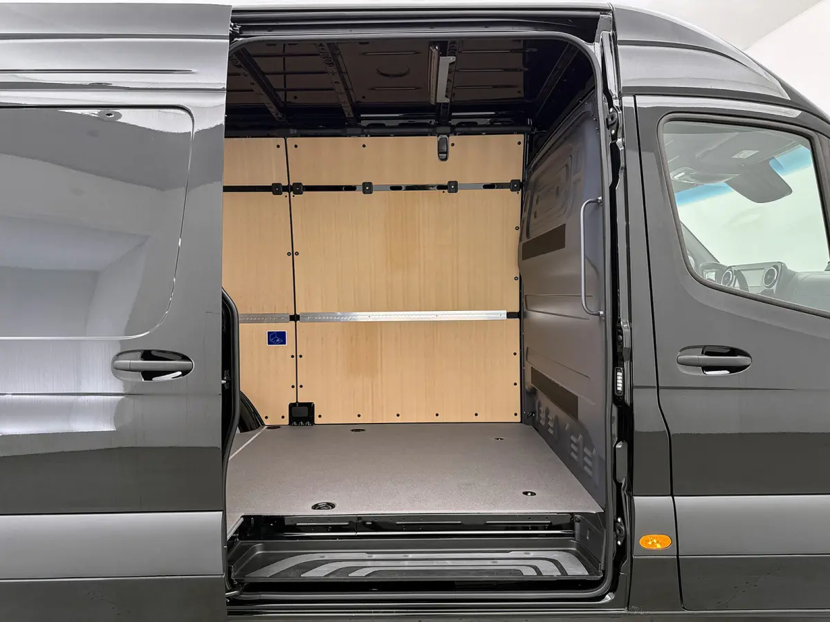319 1.9 CDI L2H2 Pro Navigatie Parkeerpakket Stoelverwarming Trekhaak Led high performance