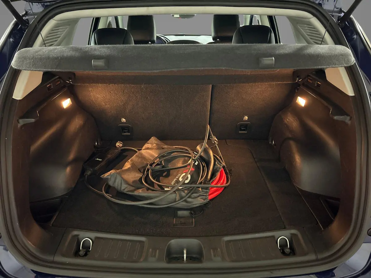 4xe 190 Plug-in Hybrid Limited Lease Ed. | Navigatie | Camera | Parkeersensoren | Trekhaak | Cilmate controle | Cruise controle |