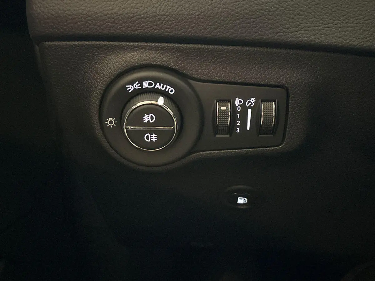 4xe 190 Plug-in Hybrid Limited Lease Ed. | Navigatie | Camera | Parkeersensoren | Trekhaak | Cilmate controle | Cruise controle |