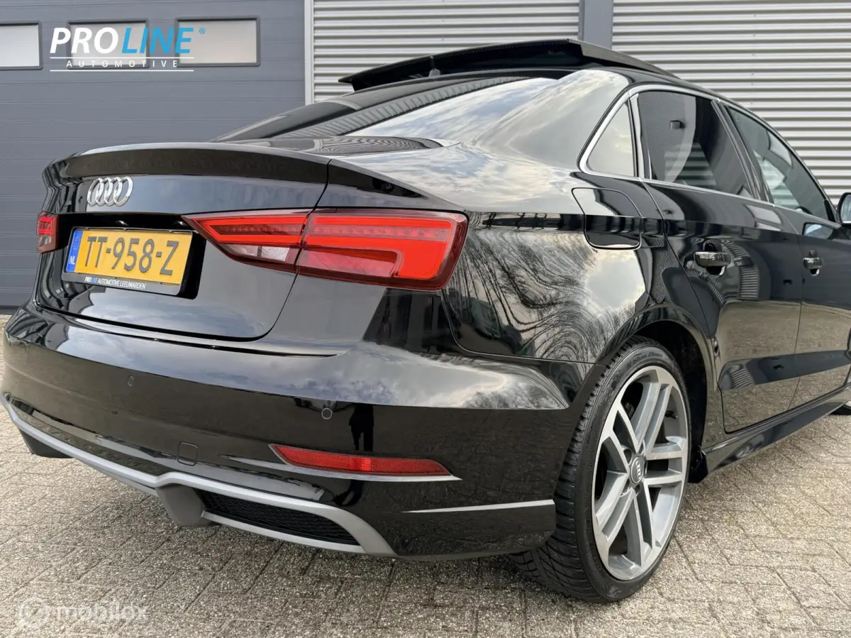 30 TFSI Sport S Line Edition