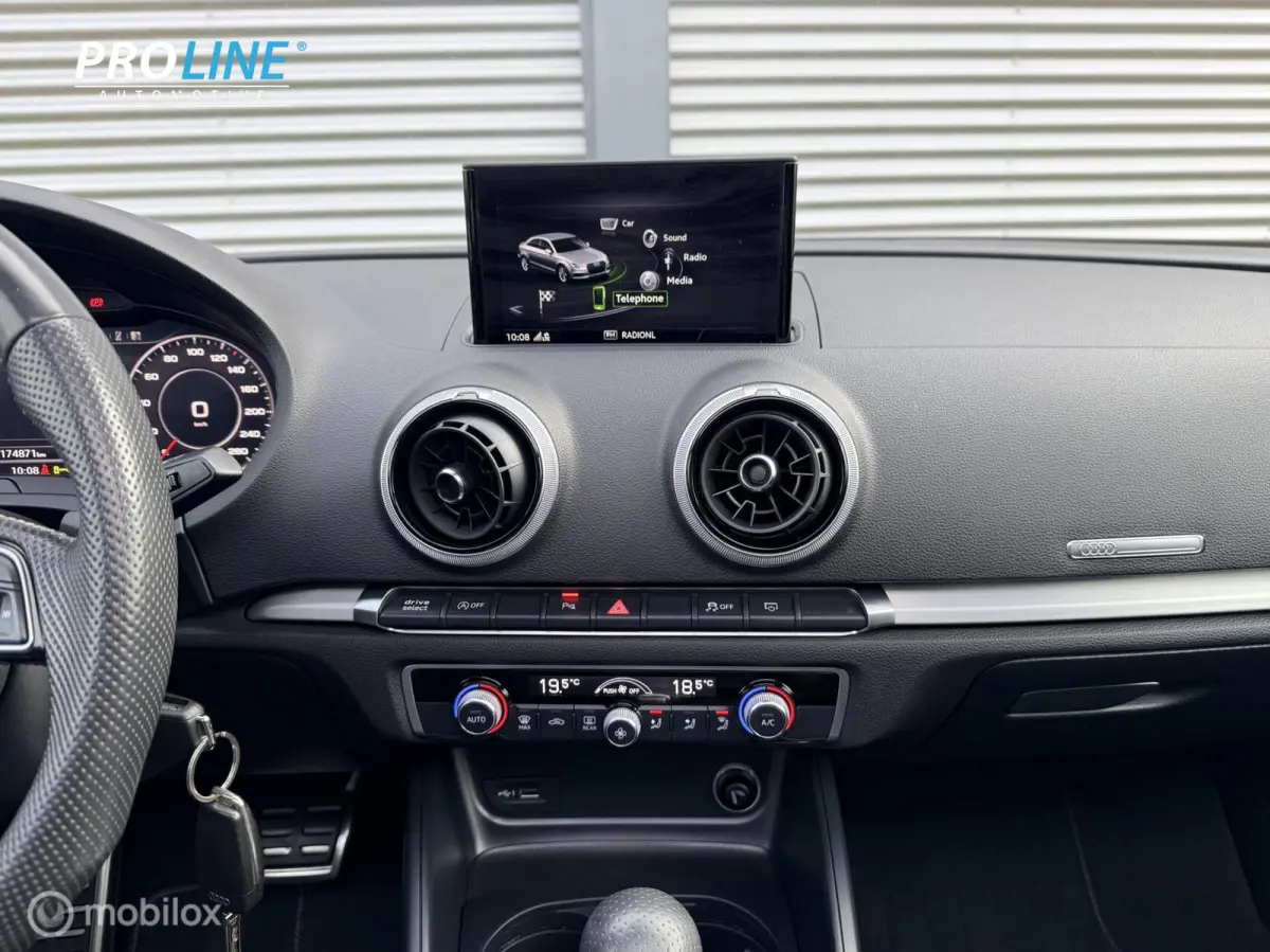 30 TFSI Sport S Line Edition