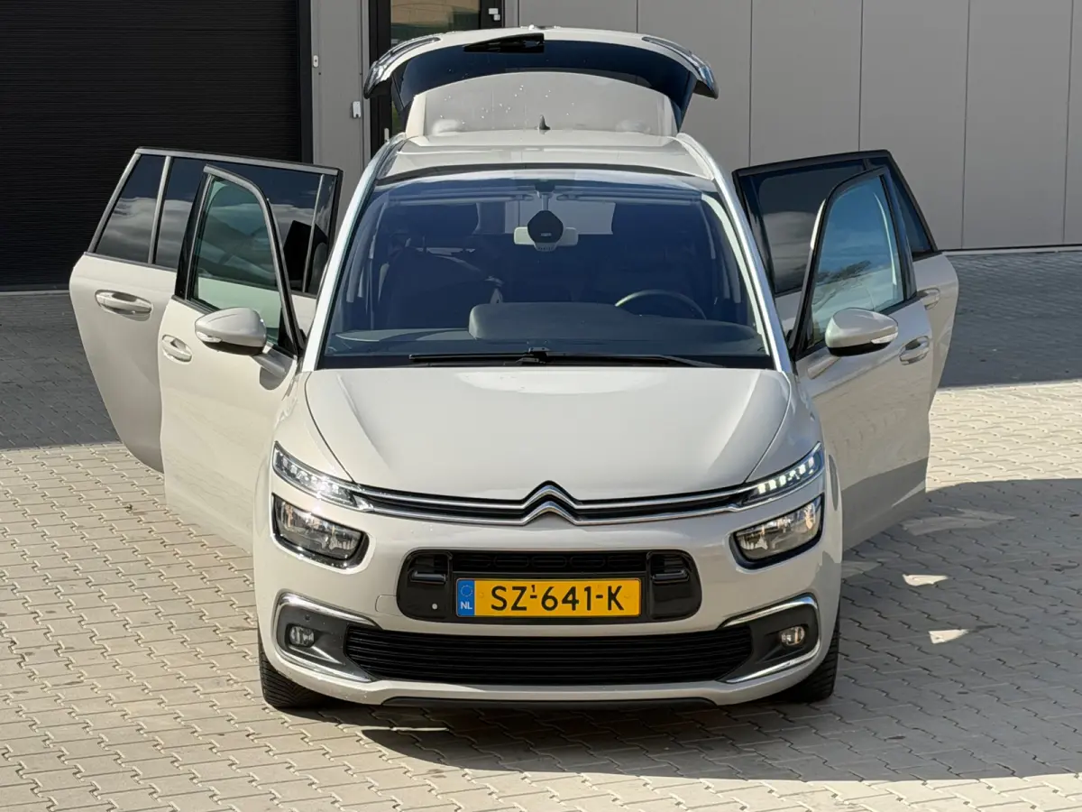 1.2 PureTech 130pk Business - Sable - Camera/Carplay/7 zitter