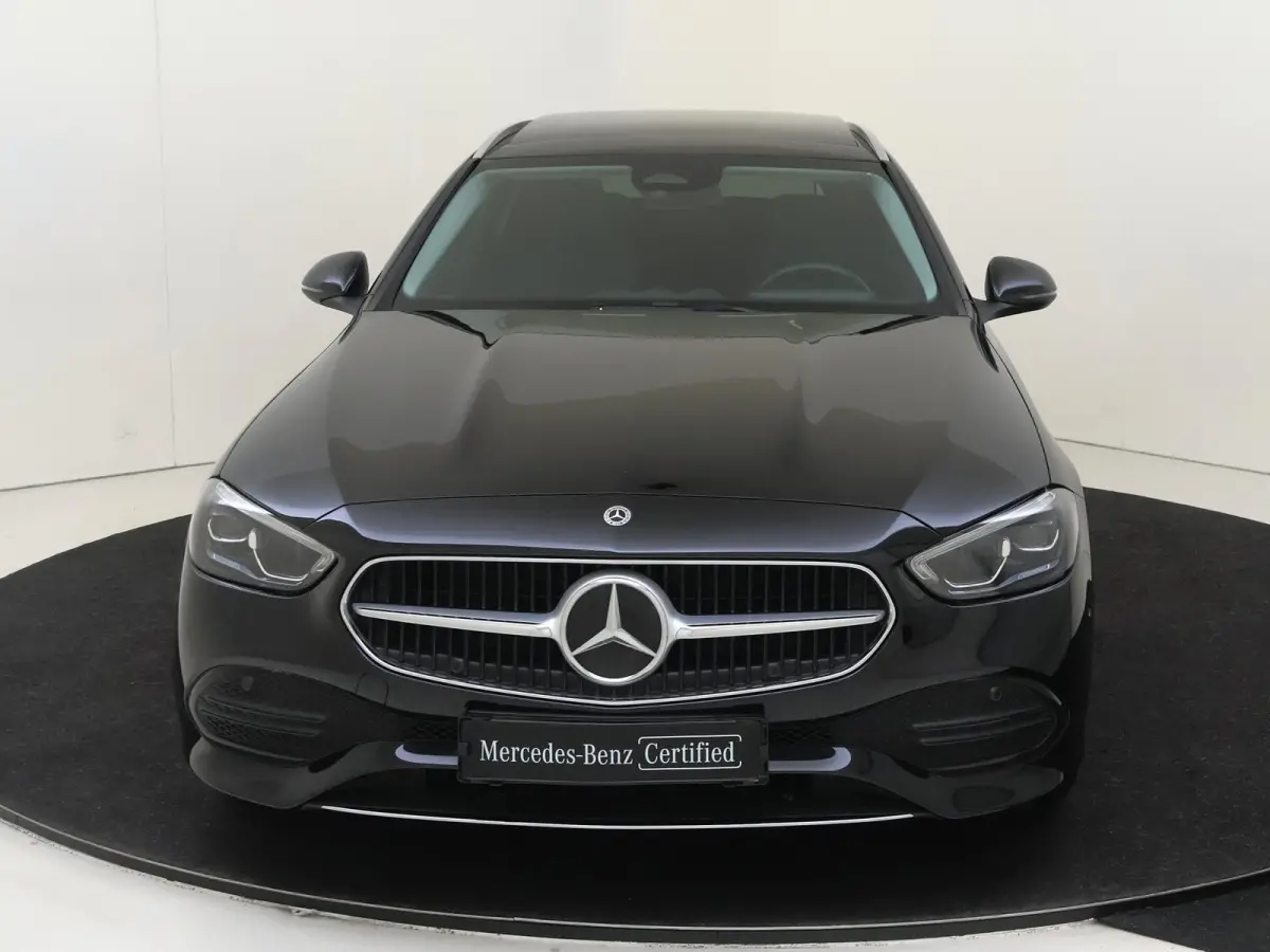 180 Luxury Line / Stoelverwarming / Achteruitrijcamera / Trekhaak /