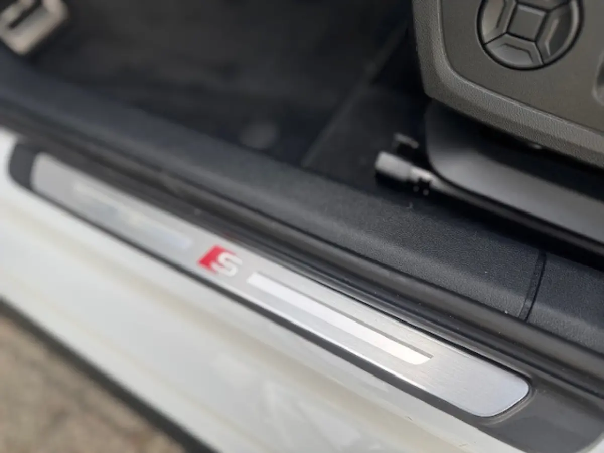 40 TFSI e Edition S-line,Leder/Alcantara,Virtueel/Camera,Carplay,Navigatie,Cruisecontrol