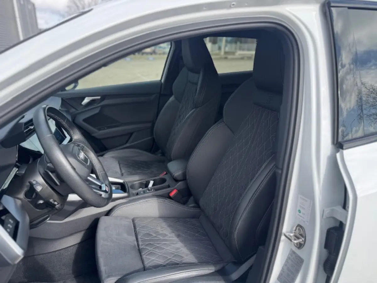 40 TFSI e Edition S-line,Leder/Alcantara,Virtueel/Camera,Carplay,Navigatie,Cruisecontrol