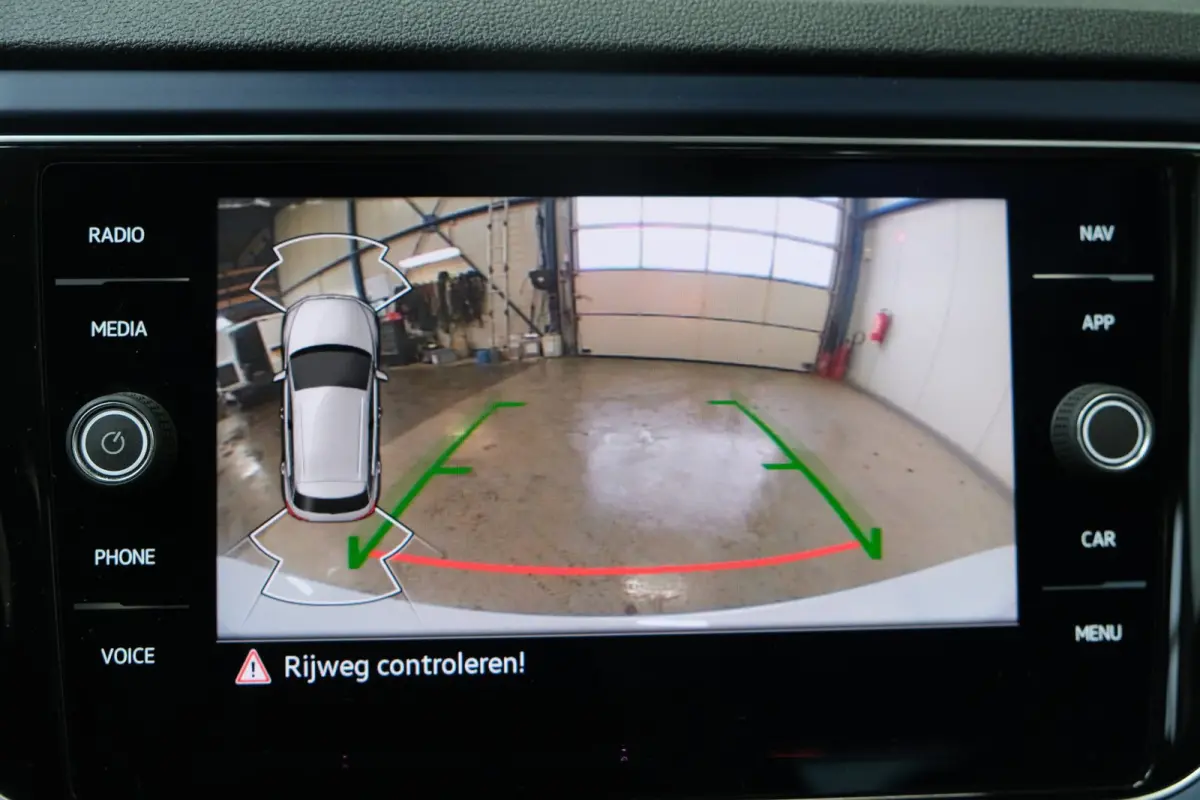 1.5 TSI Sport Business R-Line Automaat - Airco, Cruise, Panodak, Carplay, Virtual Display, PDC, Navi.