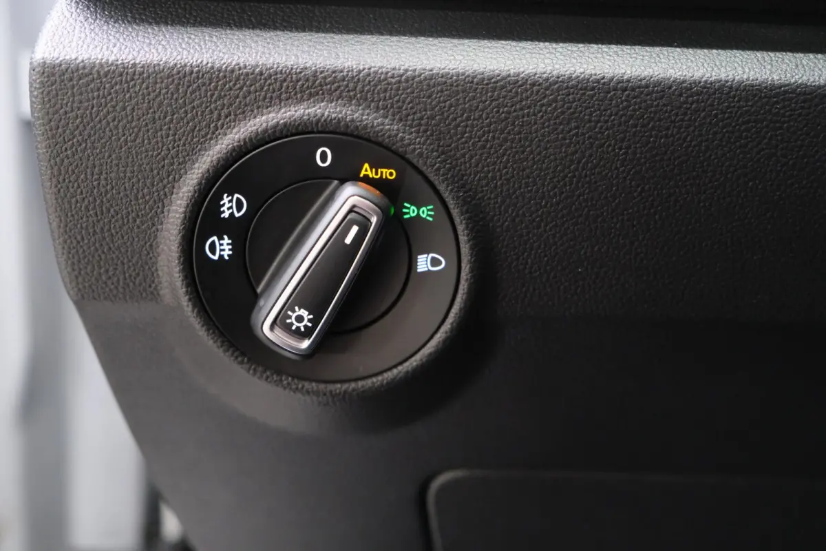 1.5 TSI Sport Business R-Line Automaat - Airco, Cruise, Panodak, Carplay, Virtual Display, PDC, Navi.
