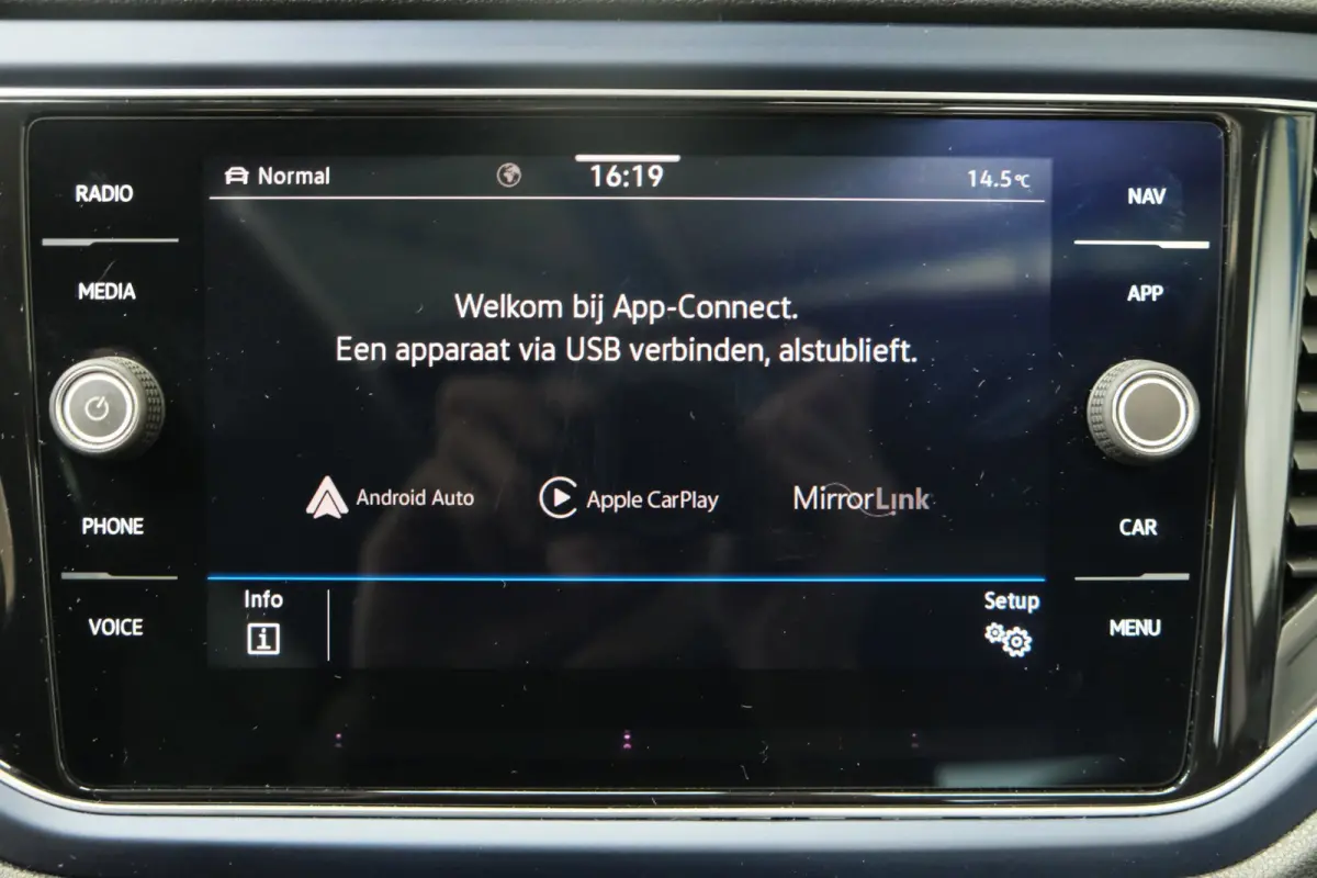 1.5 TSI Sport Business R-Line Automaat - Airco, Cruise, Panodak, Carplay, Virtual Display, PDC, Navi.