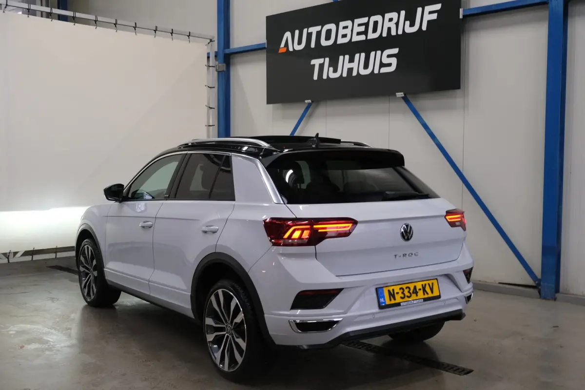 1.5 TSI Sport Business R-Line Automaat - Airco, Cruise, Panodak, Carplay, Virtual Display, PDC, Navi.