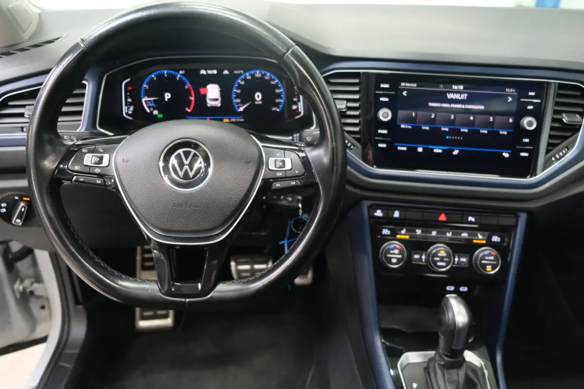 1.5 TSI Sport Business R-Line Automaat - Airco, Cruise, Panodak, Carplay, Virtual Display, PDC, Navi.