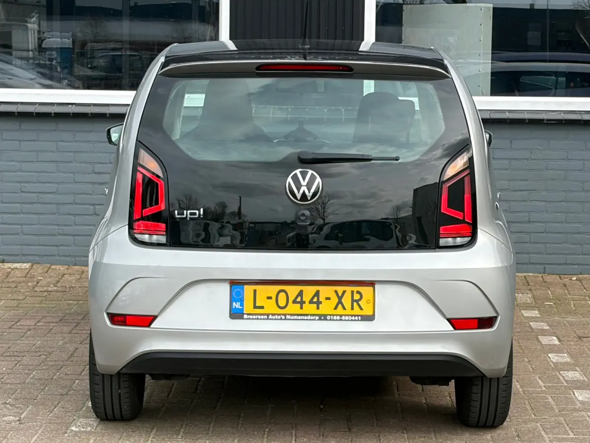Up! 1.0 / Airco / Zwartdakje / 2021