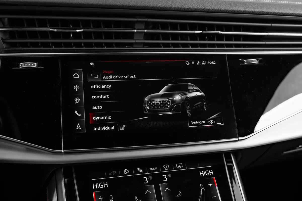 55 TFSI e quattro Pro Line S 394 PK | Trekhaak | B&O Advanced | Headup Display | Panoramadak | Elek. Verstelbare Voorstoelen | Stoelverwarming Voor + Achter