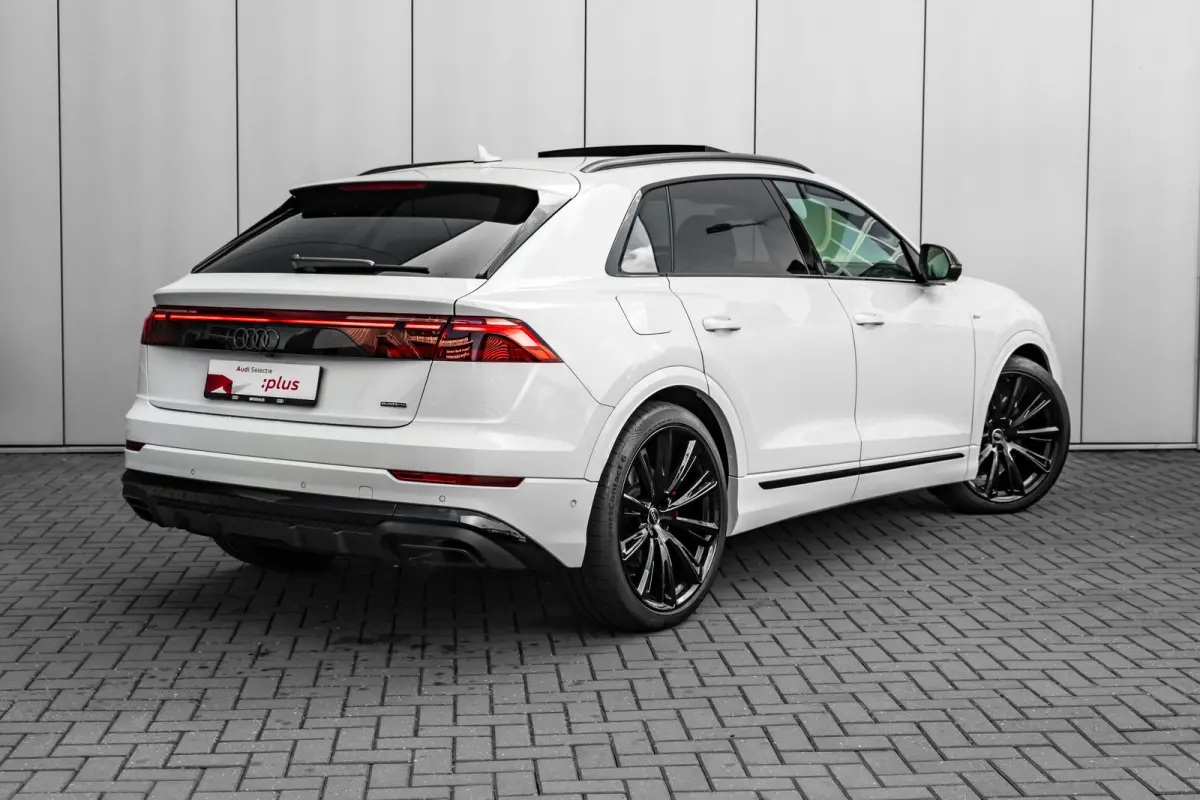 55 TFSI e quattro Pro Line S 394 PK | Trekhaak | B&O Advanced | Headup Display | Panoramadak | Elek. Verstelbare Voorstoelen | Stoelverwarming Voor + Achter