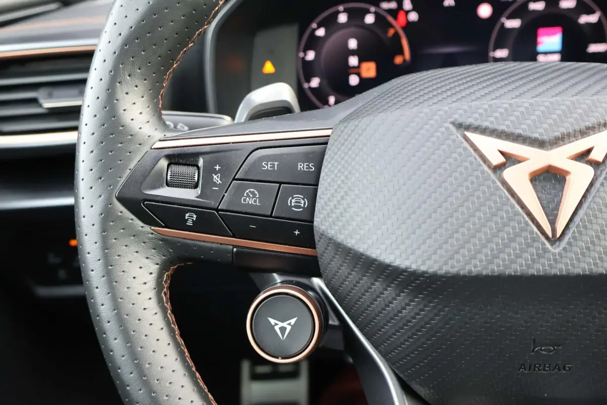 1.5 TSI e-Hybrid 204pk Business | SoH 100% | Panoramadak | Sennheiser | Stoel/ Stuurverwarming | Elektr. Bestuurderstoel | Elektr. Achterklep