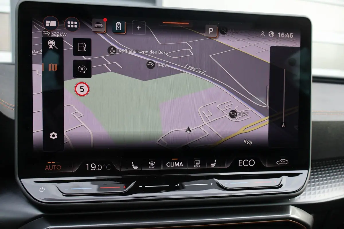1.5 TSI e-Hybrid 204pk Business | SoH 100% | Panoramadak | Sennheiser | Stoel/ Stuurverwarming | Elektr. Bestuurderstoel | Elektr. Achterklep
