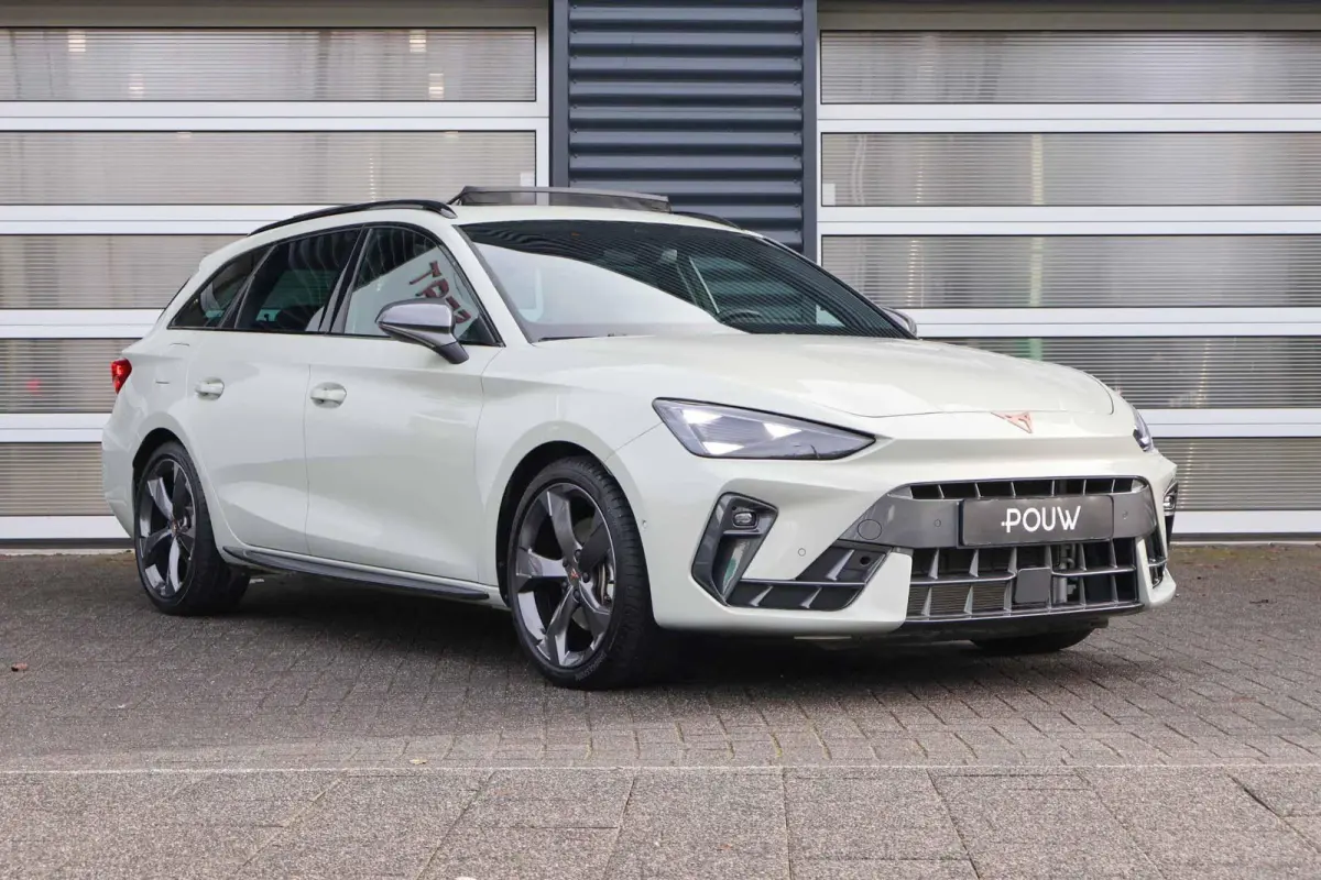 1.5 TSI e-Hybrid 204pk Business | SoH 100% | Panoramadak | Sennheiser | Stoel/ Stuurverwarming | Elektr. Bestuurderstoel | Elektr. Achterklep